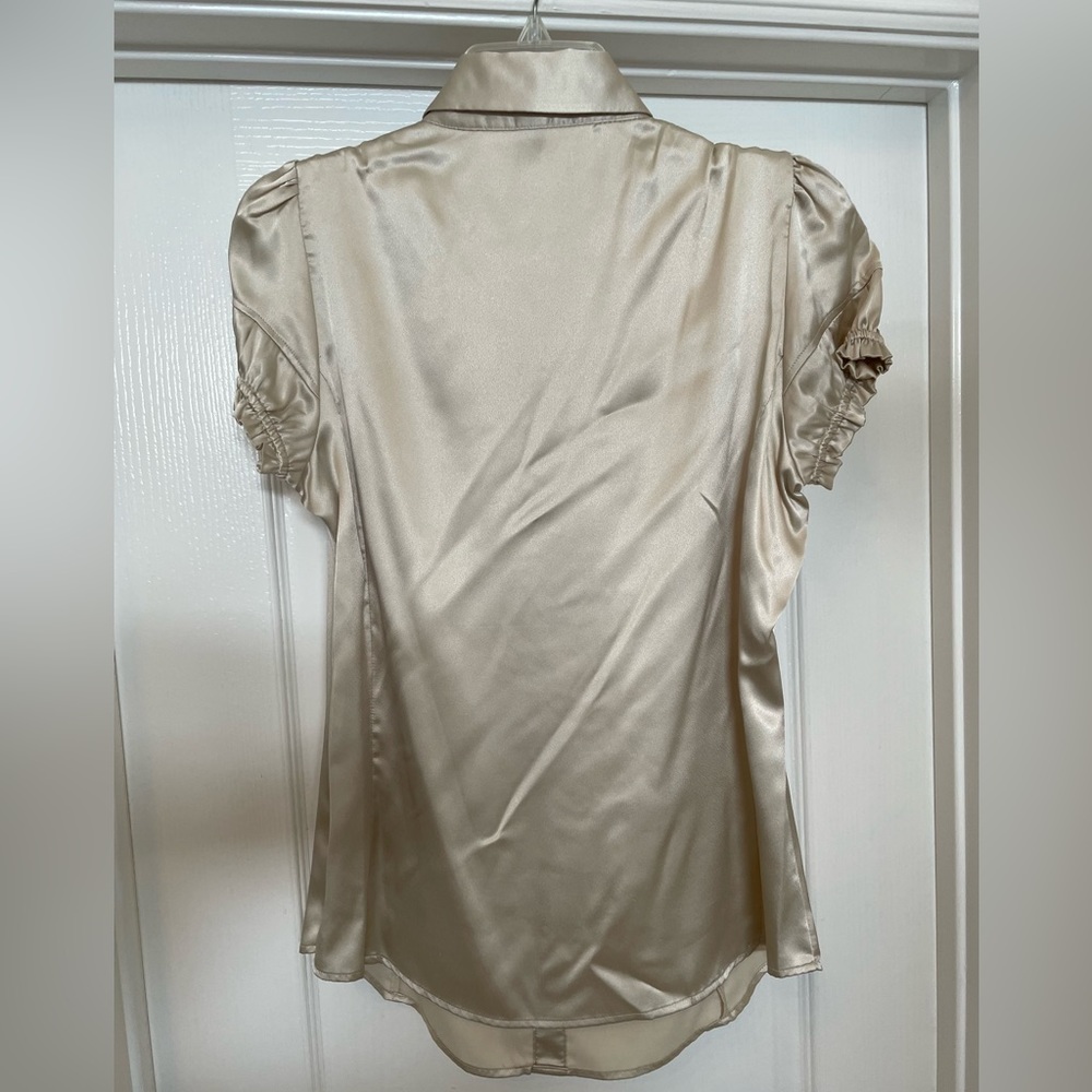 MNG by Mango NWOT short cap sleeve satin blouse top size 12- champagne - Picture 3 of 7